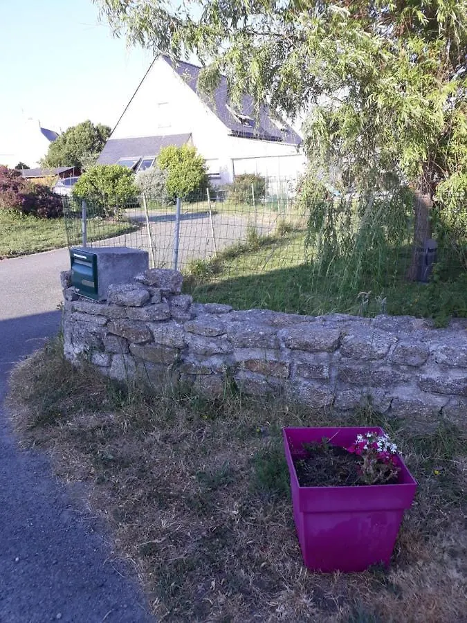 Briois Cristelle Villa Penmarcʼh 0*,  Frankrijk